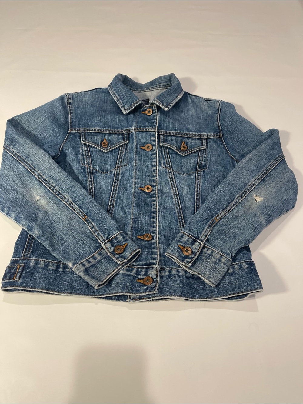 VTG GAP 1969 Women’s Distressed Jean Jacket Copper Buttons, Pockets Med. SKU#754